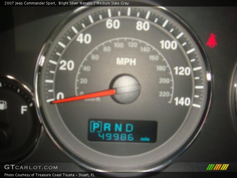 Bright Silver Metallic / Medium Slate Gray 2007 Jeep Commander Sport