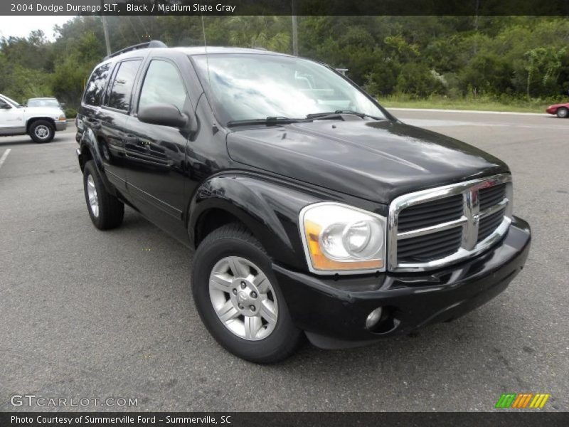 Front 3/4 View of 2004 Durango SLT