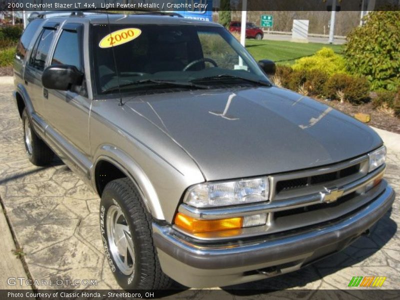 Light Pewter Metallic / Graphite Gray 2000 Chevrolet Blazer LT 4x4