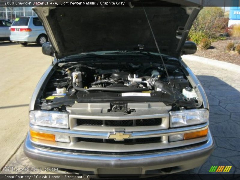 Light Pewter Metallic / Graphite Gray 2000 Chevrolet Blazer LT 4x4