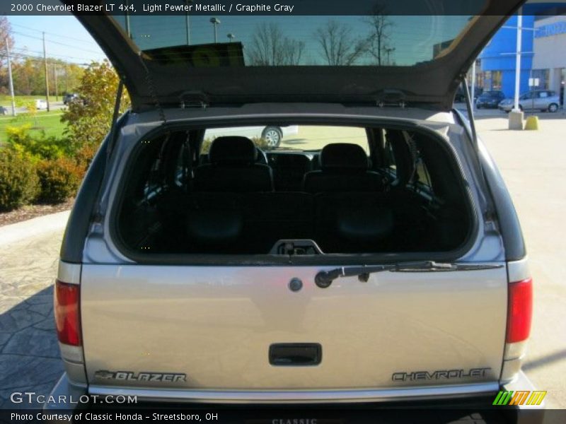 Light Pewter Metallic / Graphite Gray 2000 Chevrolet Blazer LT 4x4