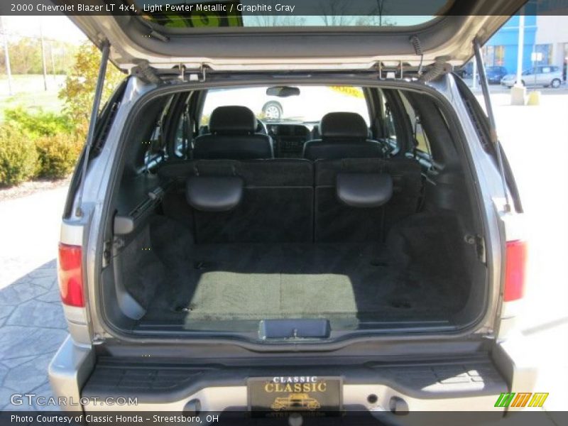 Light Pewter Metallic / Graphite Gray 2000 Chevrolet Blazer LT 4x4