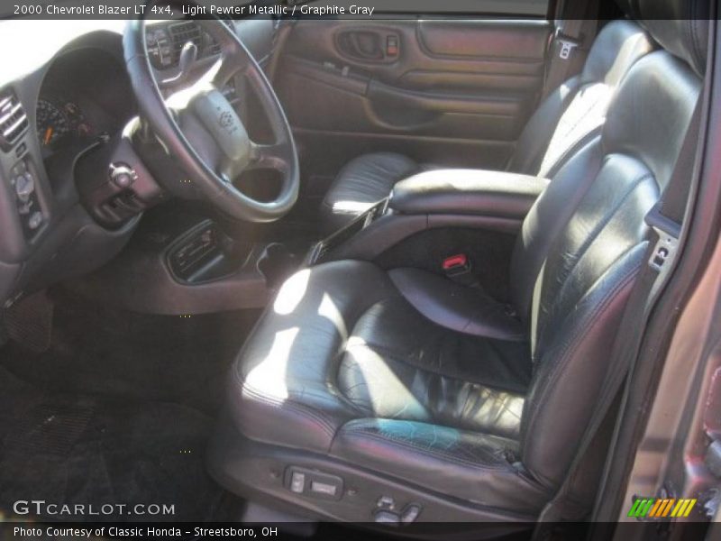 Light Pewter Metallic / Graphite Gray 2000 Chevrolet Blazer LT 4x4