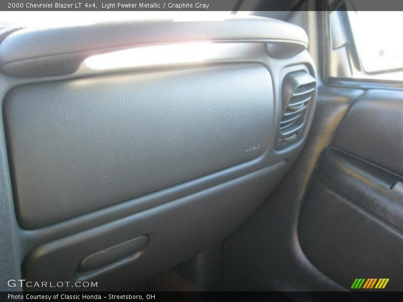 Light Pewter Metallic / Graphite Gray 2000 Chevrolet Blazer LT 4x4