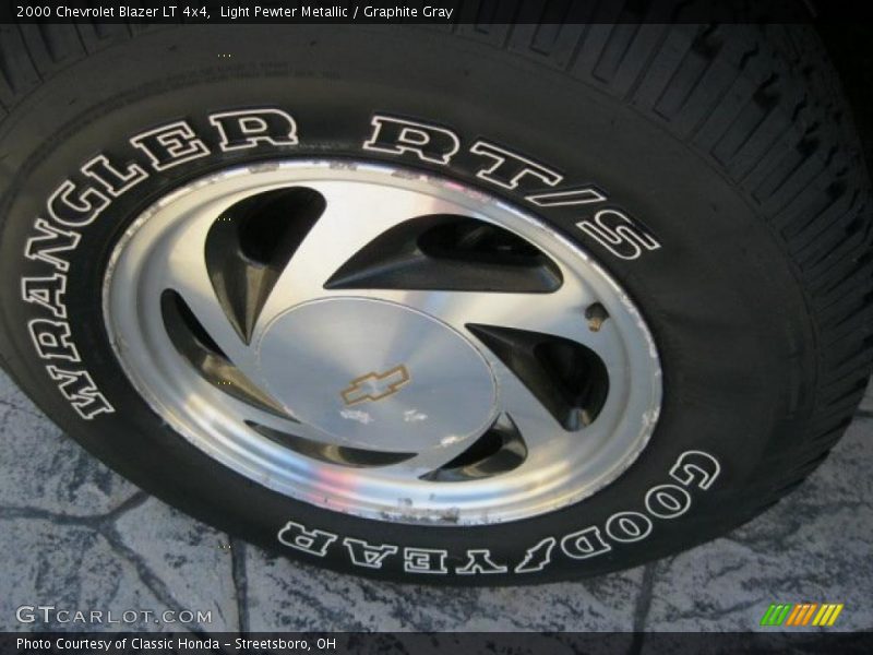 Light Pewter Metallic / Graphite Gray 2000 Chevrolet Blazer LT 4x4