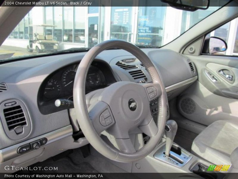 Dashboard of 2004 Malibu LT V6 Sedan