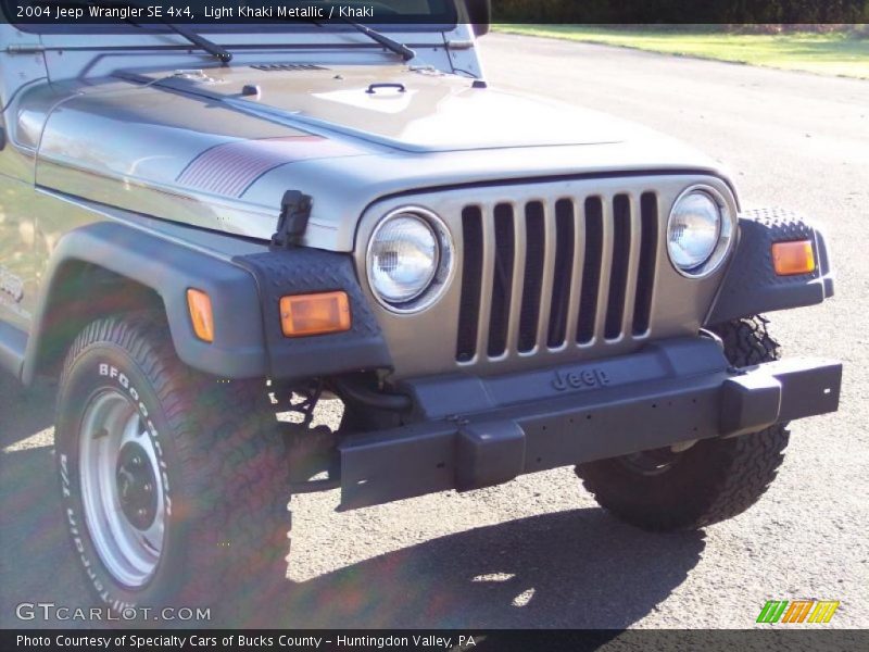 Light Khaki Metallic / Khaki 2004 Jeep Wrangler SE 4x4