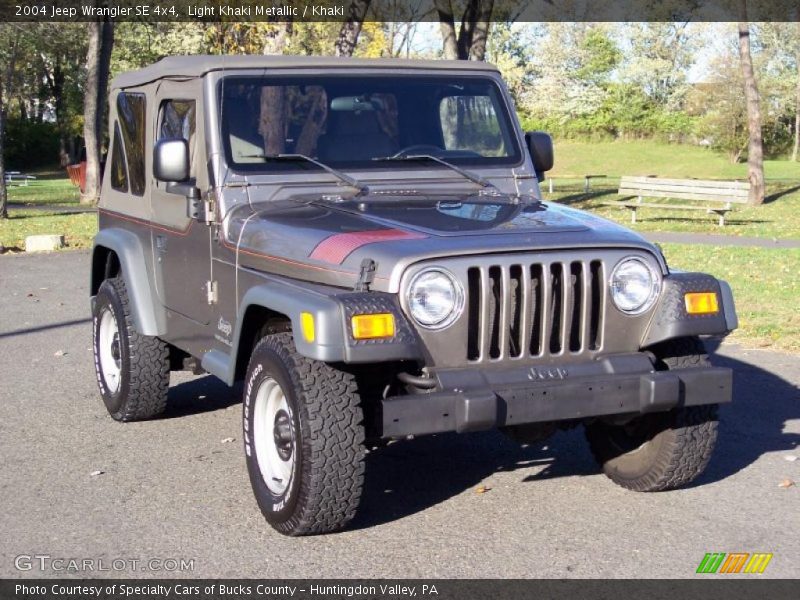 Light Khaki Metallic / Khaki 2004 Jeep Wrangler SE 4x4