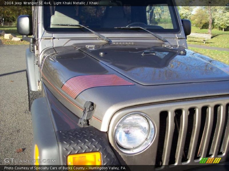 Light Khaki Metallic / Khaki 2004 Jeep Wrangler SE 4x4