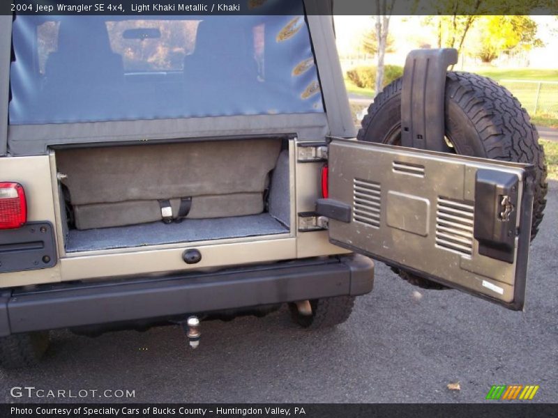 Light Khaki Metallic / Khaki 2004 Jeep Wrangler SE 4x4