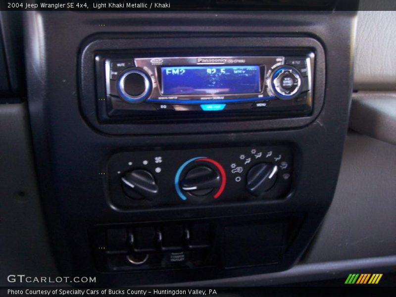 Light Khaki Metallic / Khaki 2004 Jeep Wrangler SE 4x4