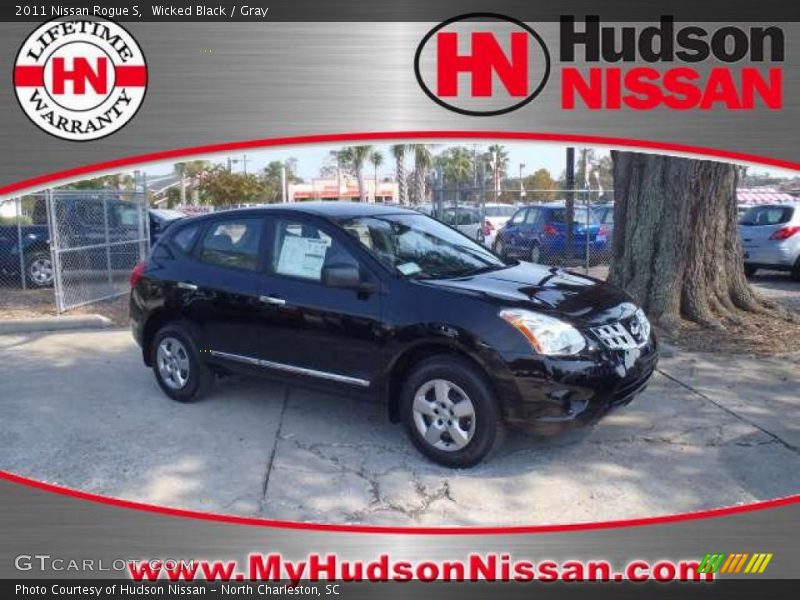 Wicked Black / Gray 2011 Nissan Rogue S
