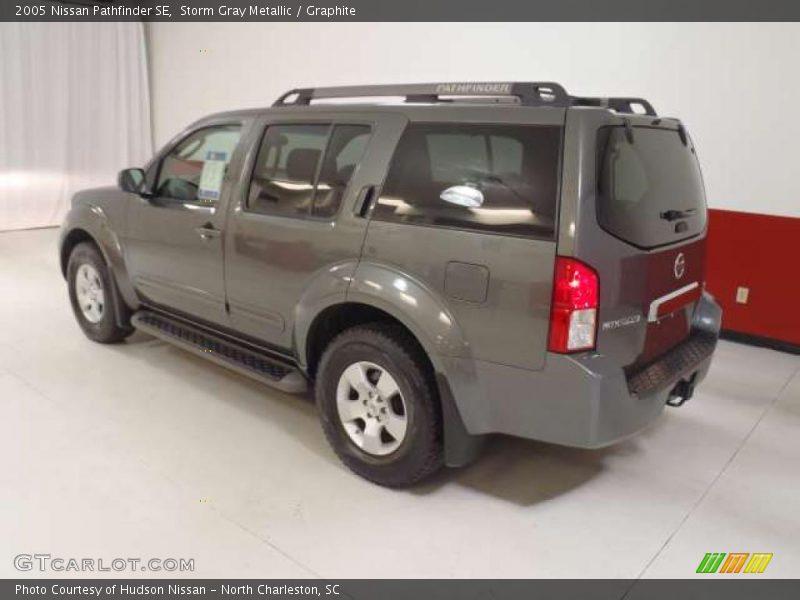 Storm Gray Metallic / Graphite 2005 Nissan Pathfinder SE