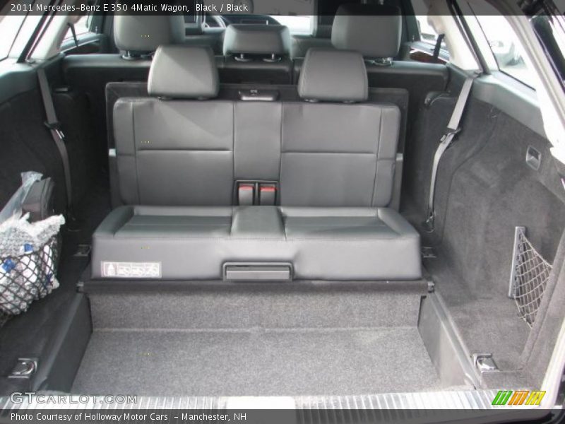  2011 E 350 4Matic Wagon Trunk