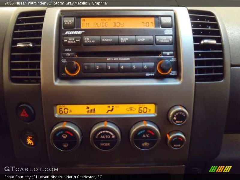 Storm Gray Metallic / Graphite 2005 Nissan Pathfinder SE