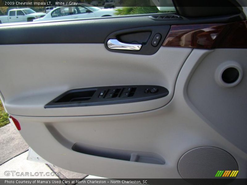 White / Gray 2009 Chevrolet Impala LT