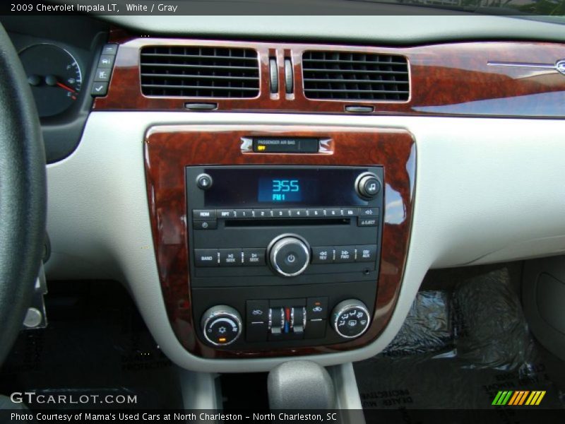 White / Gray 2009 Chevrolet Impala LT
