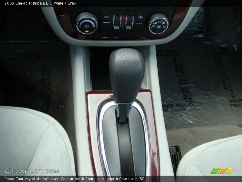 White / Gray 2009 Chevrolet Impala LT