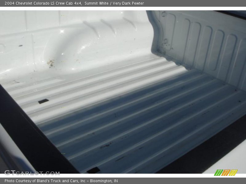 Summit White / Very Dark Pewter 2004 Chevrolet Colorado LS Crew Cab 4x4