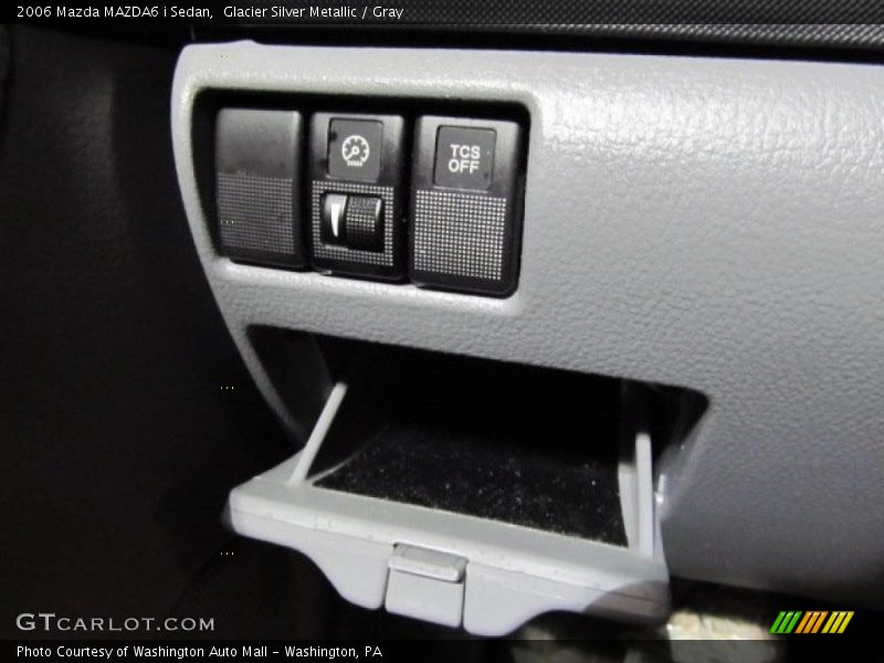 Glacier Silver Metallic / Gray 2006 Mazda MAZDA6 i Sedan