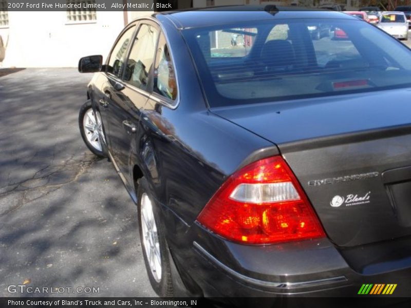 Alloy Metallic / Black 2007 Ford Five Hundred Limited