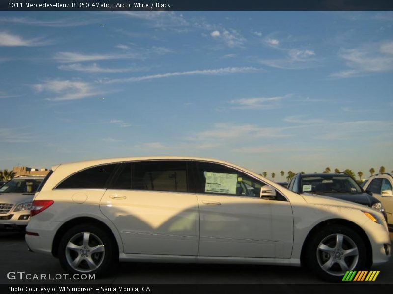 Arctic White / Black 2011 Mercedes-Benz R 350 4Matic