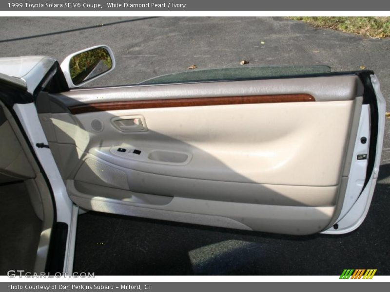 White Diamond Pearl / Ivory 1999 Toyota Solara SE V6 Coupe
