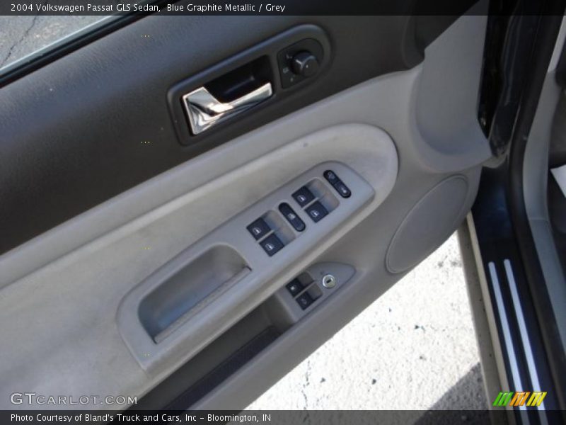 Blue Graphite Metallic / Grey 2004 Volkswagen Passat GLS Sedan