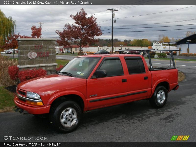 Victory Red / Graphite 2004 Chevrolet S10 LS Crew Cab 4x4