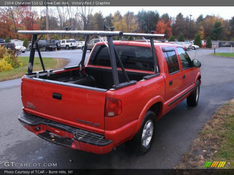 Victory Red / Graphite 2004 Chevrolet S10 LS Crew Cab 4x4