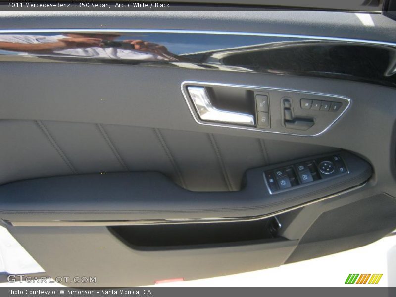 Arctic White / Black 2011 Mercedes-Benz E 350 Sedan