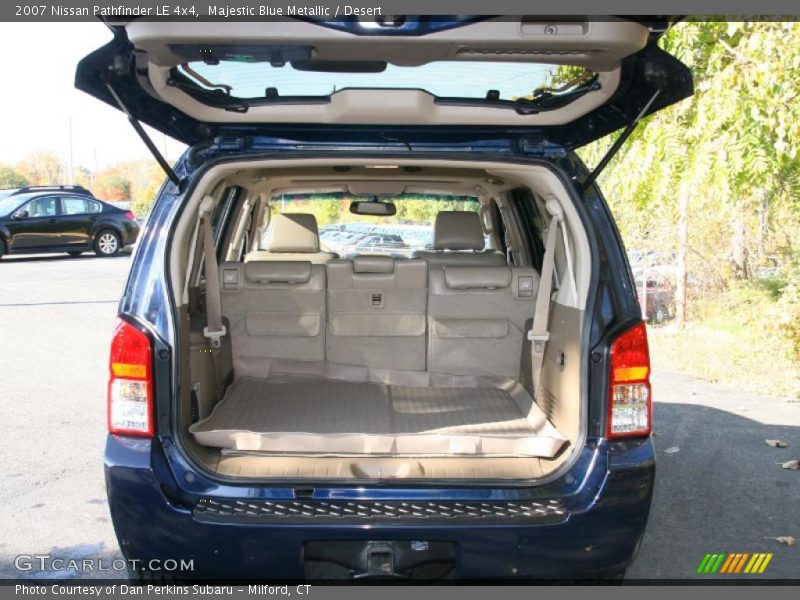 Majestic Blue Metallic / Desert 2007 Nissan Pathfinder LE 4x4