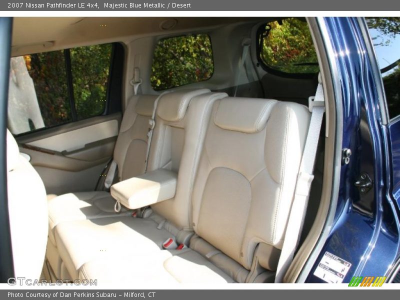 Majestic Blue Metallic / Desert 2007 Nissan Pathfinder LE 4x4