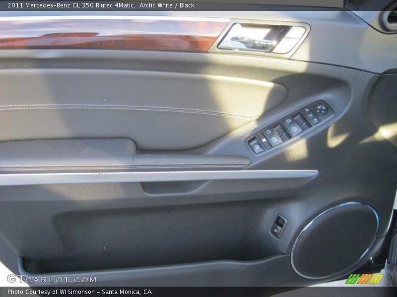 Arctic White / Black 2011 Mercedes-Benz GL 350 Blutec 4Matic