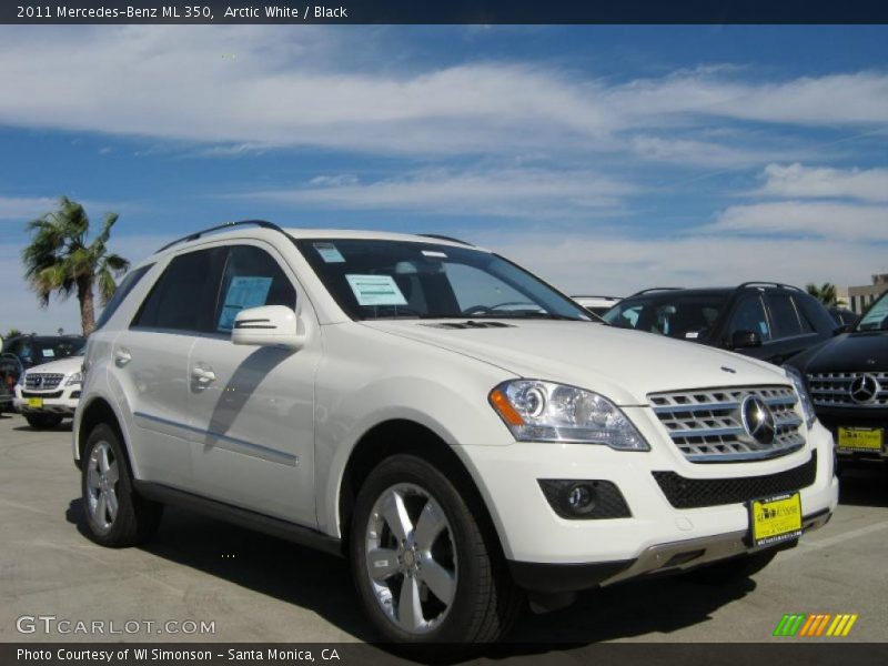 Front 3/4 View of 2011 ML 350