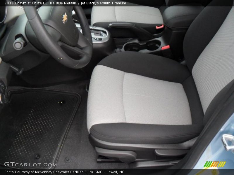  2011 Cruze LS Jet Black/Medium Titanium Interior