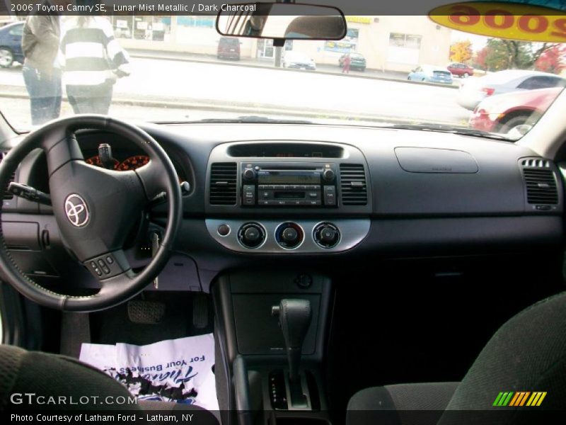 Lunar Mist Metallic / Dark Charcoal 2006 Toyota Camry SE