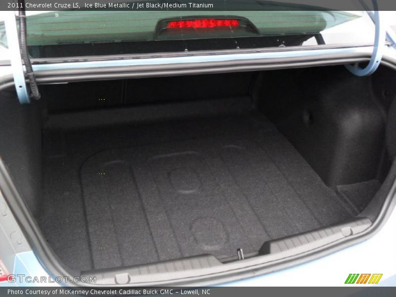  2011 Cruze LS Trunk