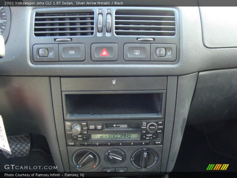 Silver Arrow Metallic / Black 2001 Volkswagen Jetta GLS 1.8T Sedan