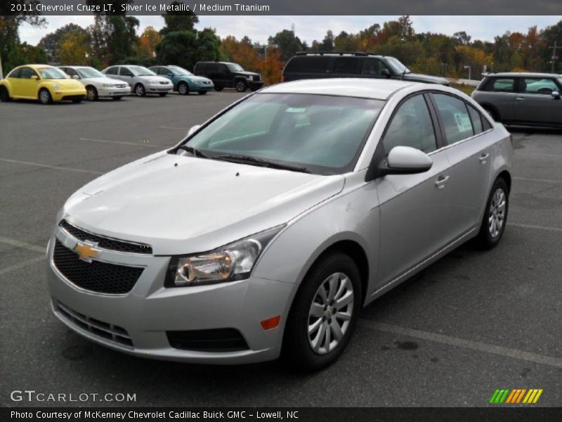 Silver Ice Metallic / Medium Titanium 2011 Chevrolet Cruze LT