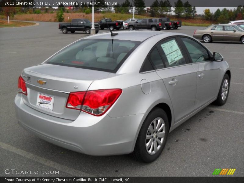 Silver Ice Metallic / Medium Titanium 2011 Chevrolet Cruze LT