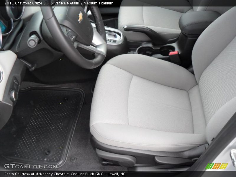 Silver Ice Metallic / Medium Titanium 2011 Chevrolet Cruze LT