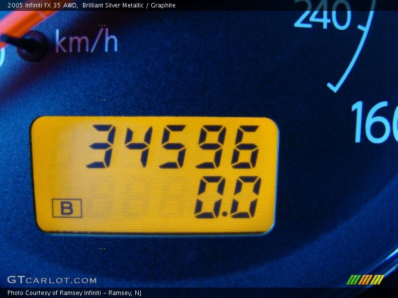 Brilliant Silver Metallic / Graphite 2005 Infiniti FX 35 AWD