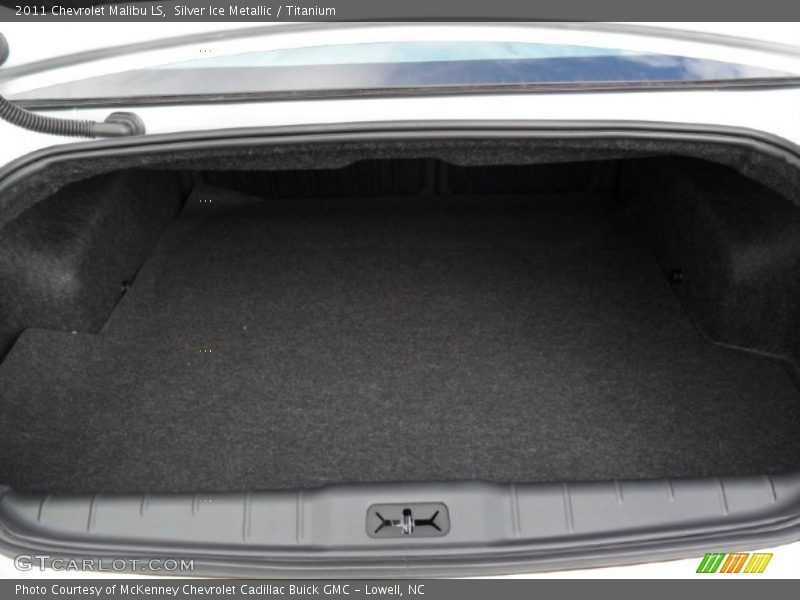 Silver Ice Metallic / Titanium 2011 Chevrolet Malibu LS