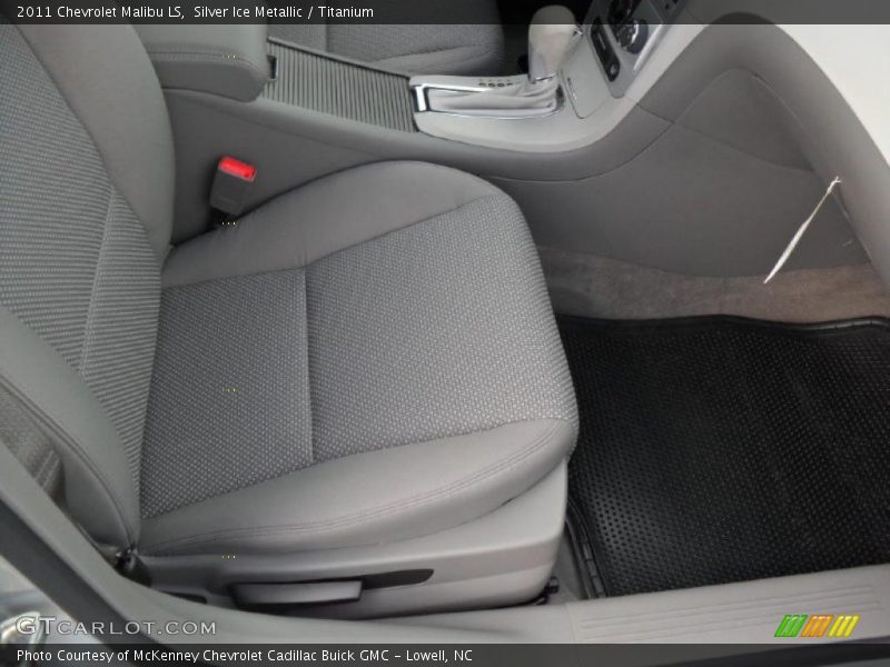 Silver Ice Metallic / Titanium 2011 Chevrolet Malibu LS
