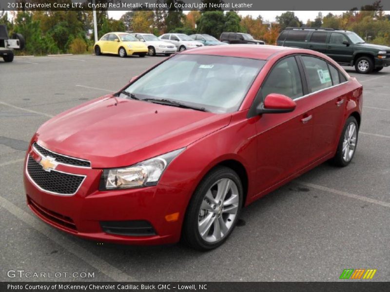 Front 3/4 View of 2011 Cruze LTZ