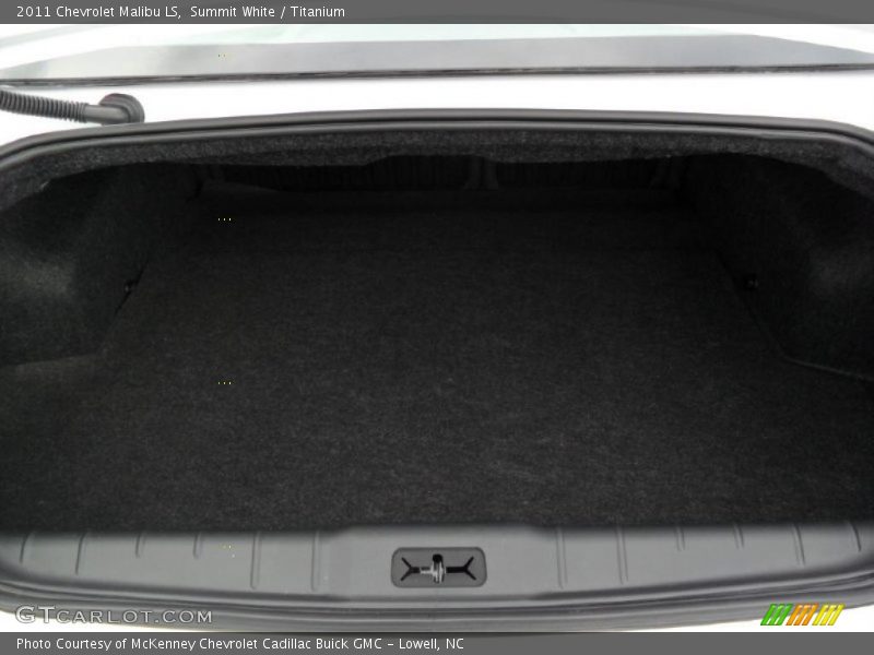 Summit White / Titanium 2011 Chevrolet Malibu LS