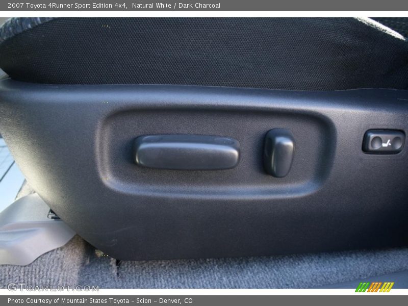 Natural White / Dark Charcoal 2007 Toyota 4Runner Sport Edition 4x4
