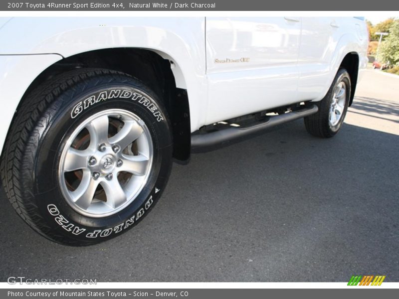 Natural White / Dark Charcoal 2007 Toyota 4Runner Sport Edition 4x4
