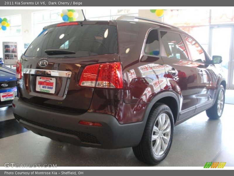 Dark Cherry / Beige 2011 Kia Sorento LX V6